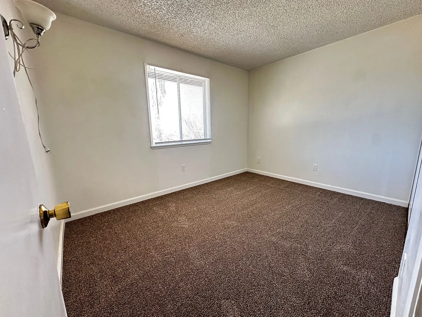 3 Bedroom 2 Bath home — Photo 3