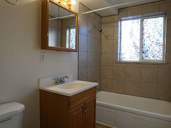 5th image of 673 Miller Ct #0