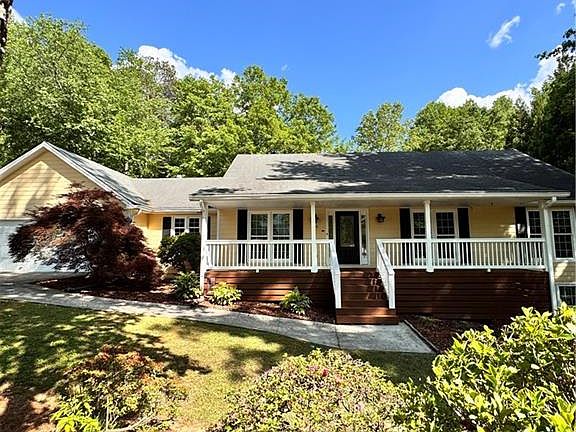 3rd image of 266 Lantern Ridge Ct