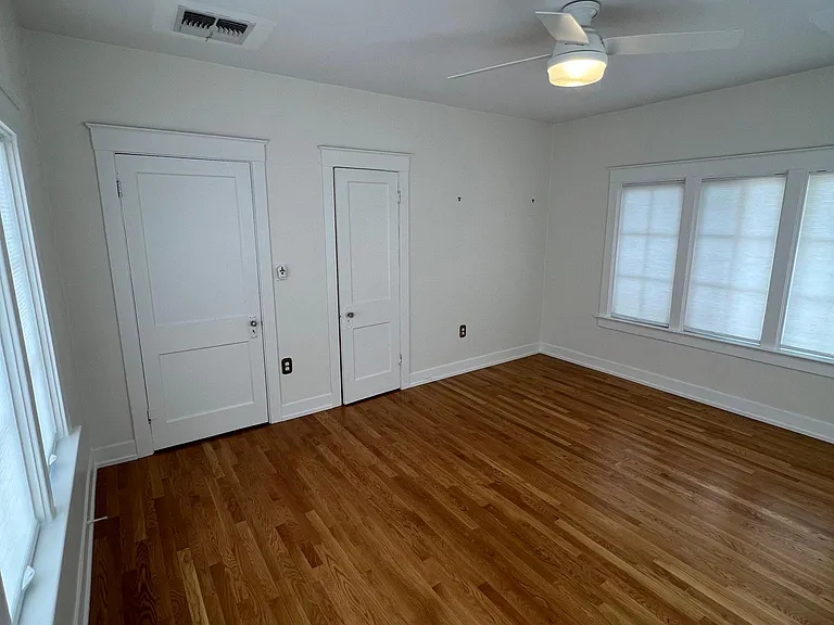 1130 E Palm Ln — Photo 30