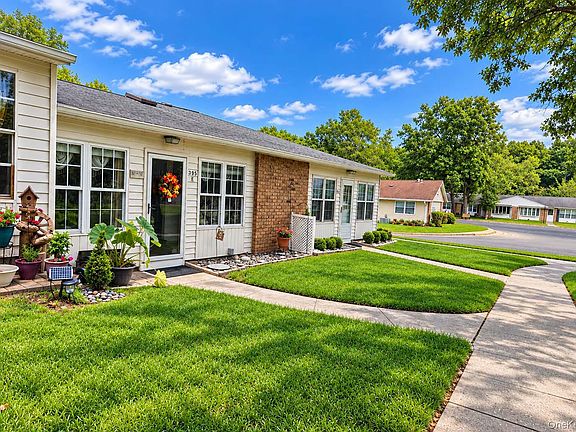 2nd image of 395 Woodbridge Drive #E