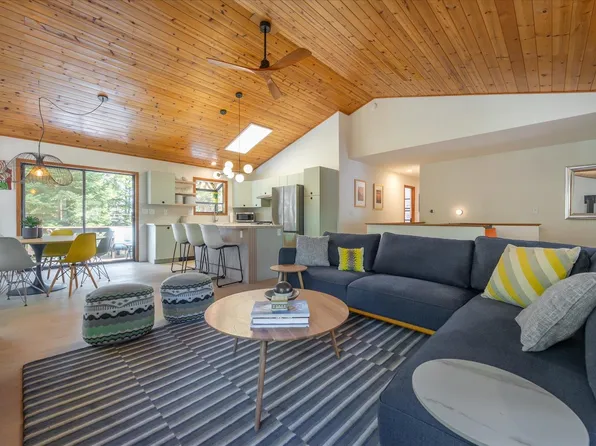 12474 Lakeview Ct, Truckee, CA 96161