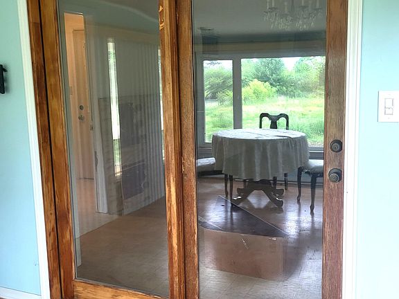 3rd image of 2606 Miller Ave