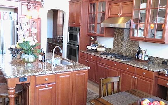 2nd image of 2154 Lusitano St