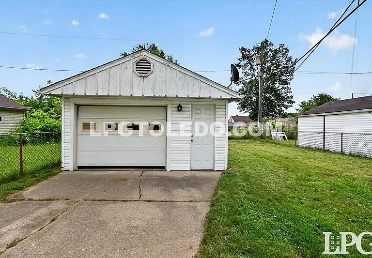 3540 Bellevue Rd — Photo 31
