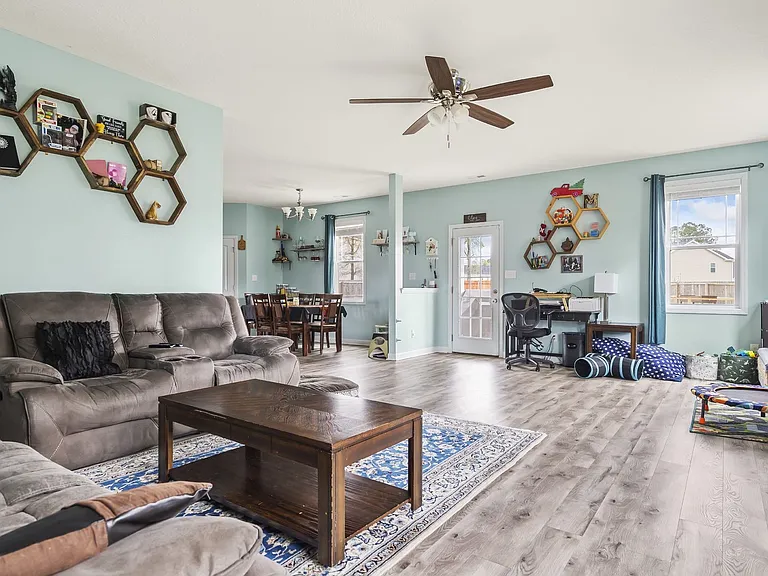 329 Adobe Ln — Photo 4
