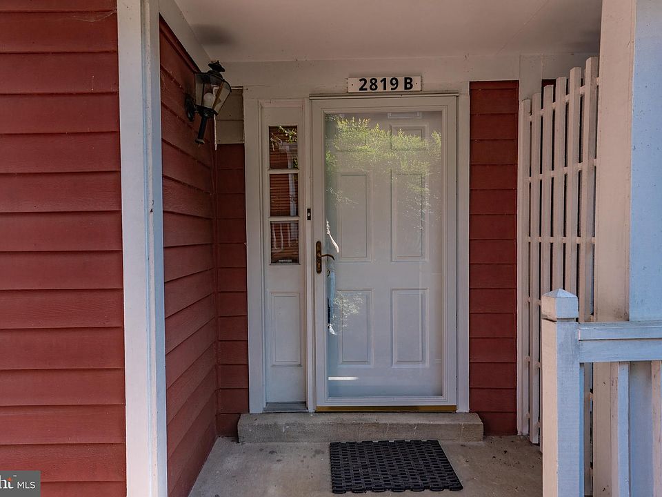 1st image of 2819 S Woodrow St APT B