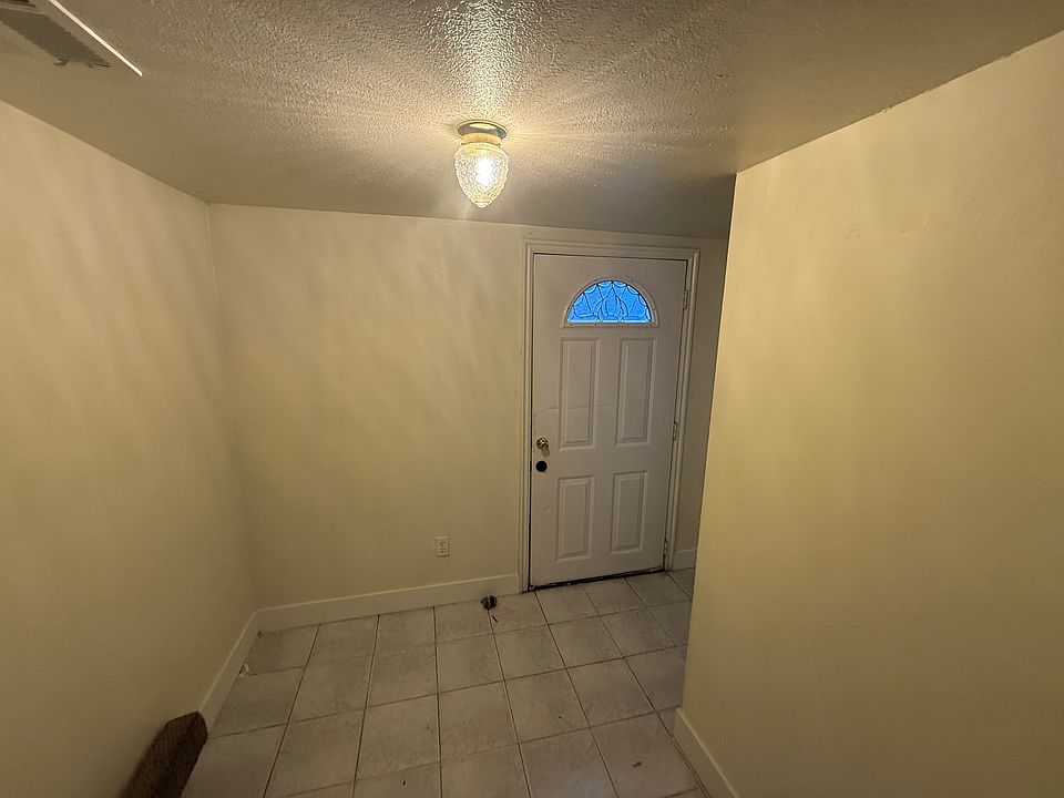 1st image of 705 N American Beauty Dr