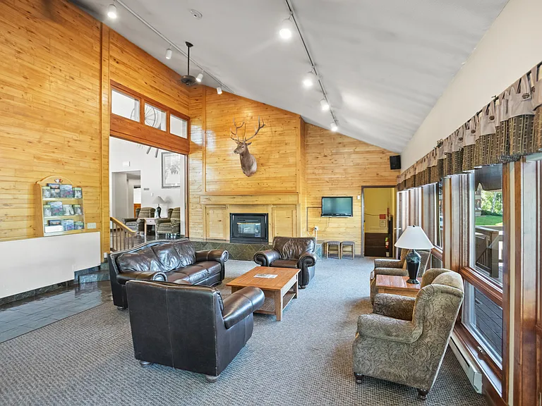 2700 Village Dr #F-101 — Photo 49