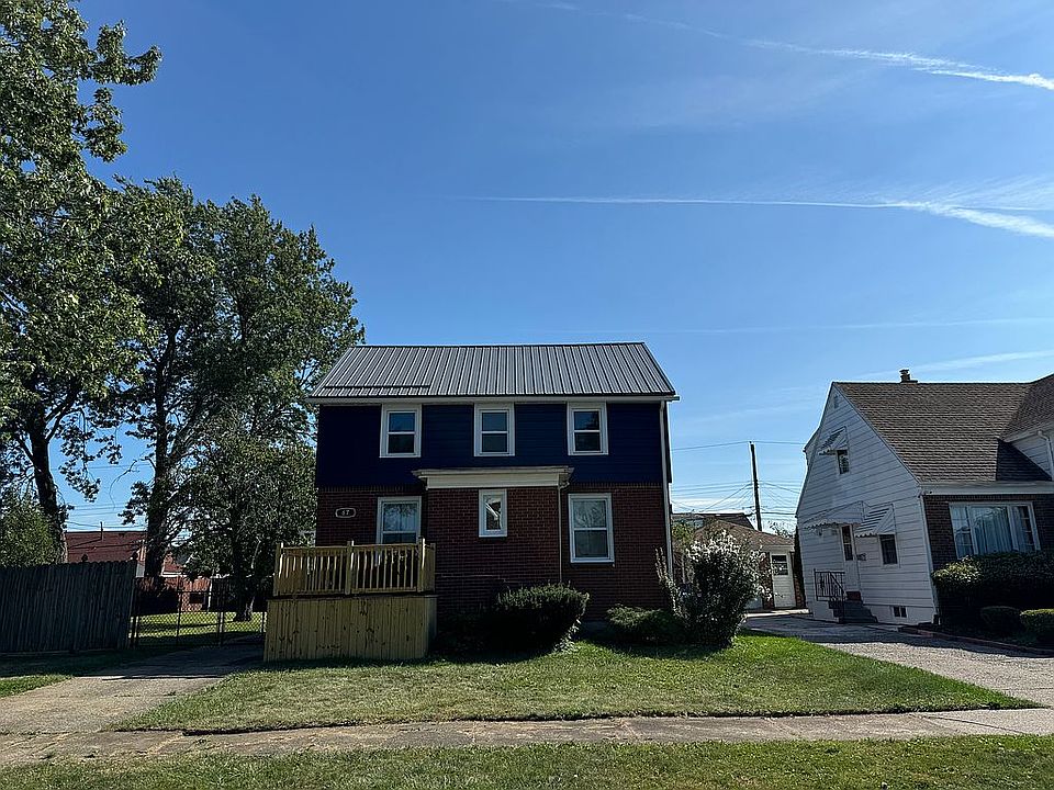 1st image of 67 Palm St