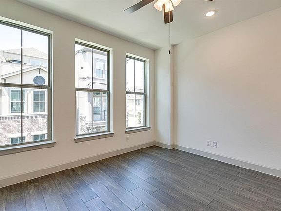3rd image of 5183 Brickellia Dr