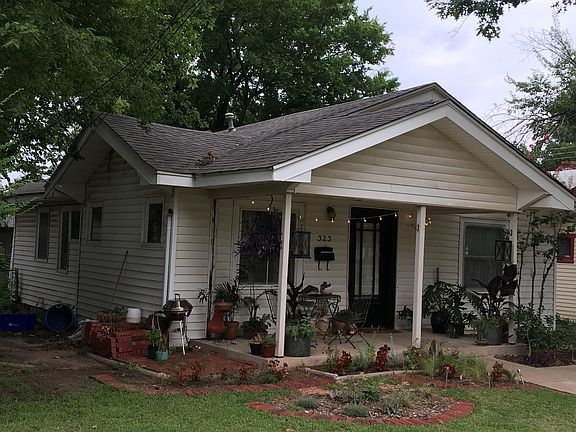 Before black columns 2015