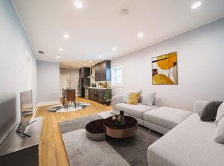 1320 W 19th St #C1, Chicago, IL 60608