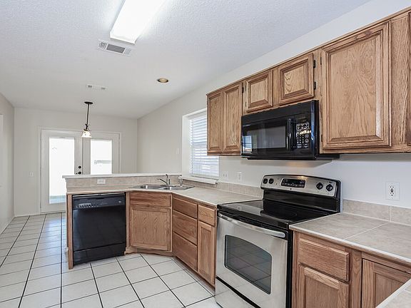 5th image of 2636 Country Creek Ln