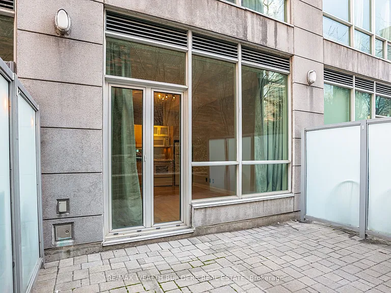 350 Wellington St W #G09 — Photo 21