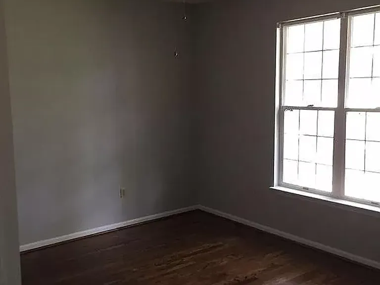 22 Lord Calvert Dr — Photo 14