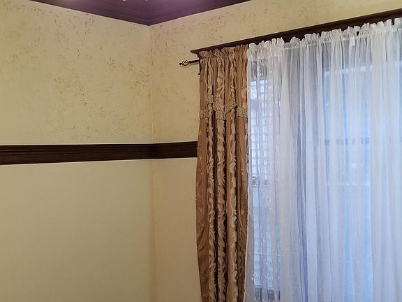 Dining room, natural woodwork