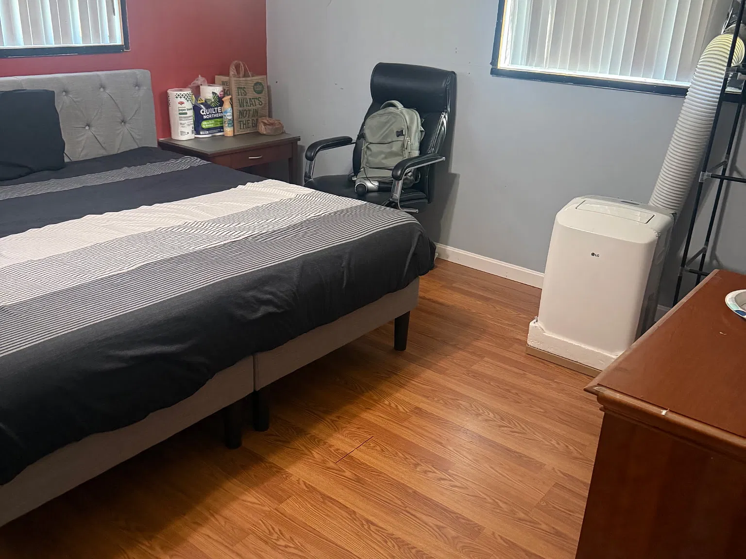 2 bed, 854 sqft, $1,100 — Photo 2