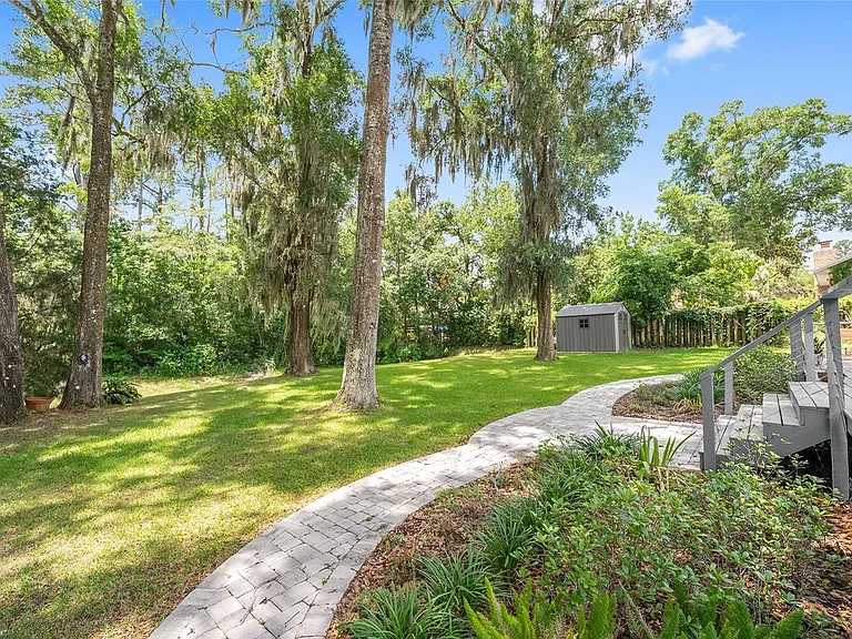 8140 NW 48th Ln — Photo 54