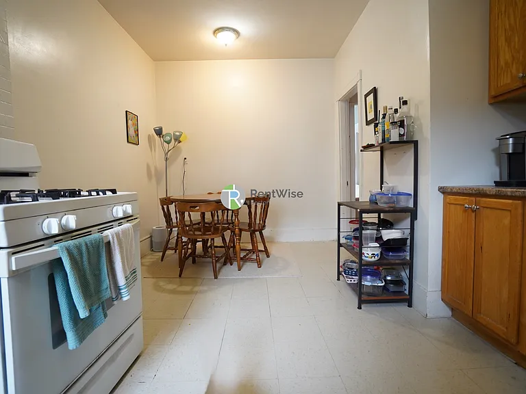 10 Foster St #2 — Photo 16