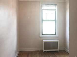32-36 42nd St #2, Astoria, NY 11103