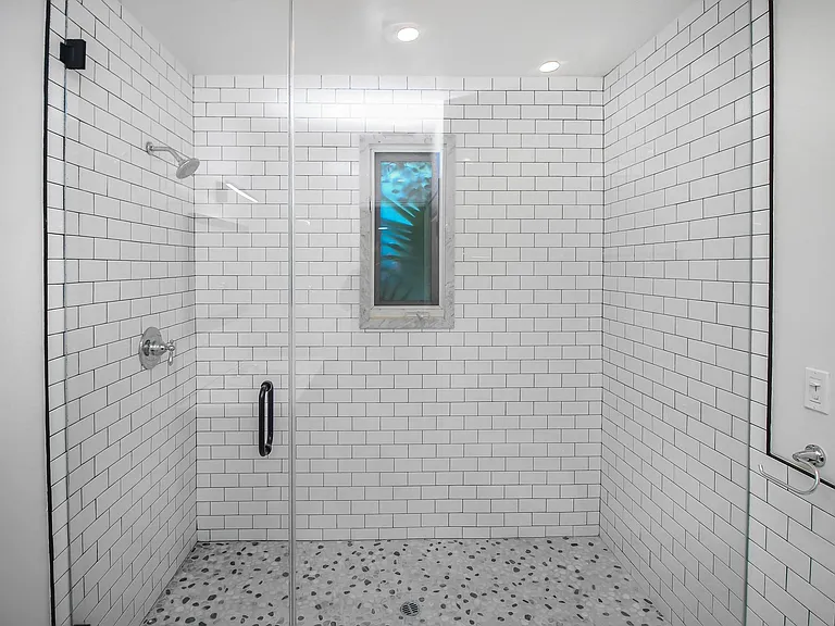 850 N La Jolla Ave — Photo 13