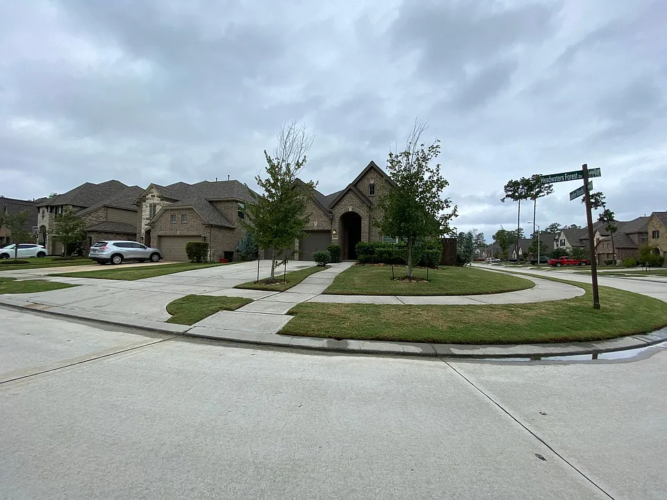 16839 Headwaters Forest Dr