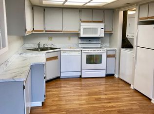 644 Green Jade Dr APT B, Fenton, MO