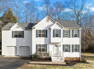 12313 Swift Crossing Dr, Midlothian, VA 23112