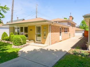 6526 W Raven St, Chicago, IL 60631