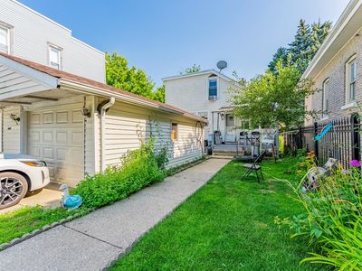 5009 W Addison St, Chicago, IL, 60641