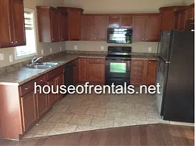 316 Schneider St — Photo 5