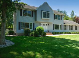 14 Hillary Ter, Succasunna, NJ 07876