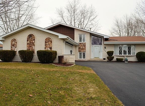 2nd image of 13643 Meath Cir