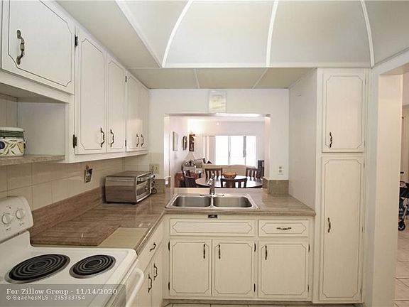 5th image of 4117 Bougainvilla Dr APT 106