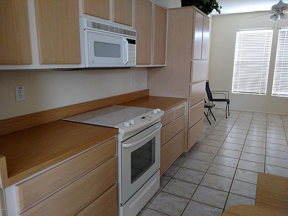 5th image of 14646 W Via Manana