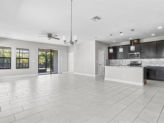 4th image of 6906 Paradiso Dr