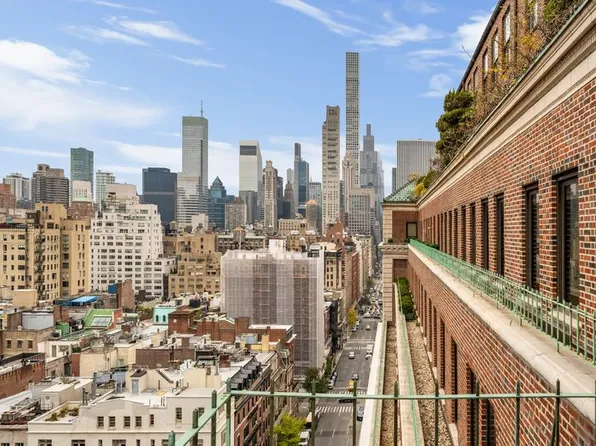 15 East 69th Street image 5 of 8