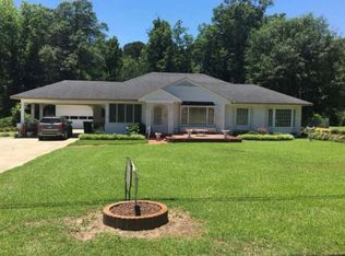 1105 Spring St, Waynesboro, MS 39367