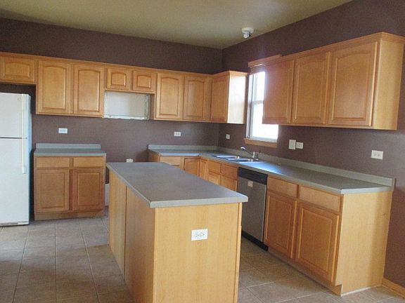 2nd image of 2504 McDuffee Cir