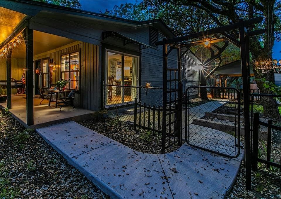 1st image of 200 Elysian Ln