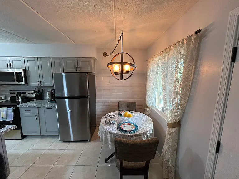 90 W Yavapai St #9 — Photo 10