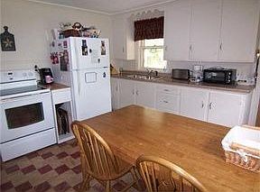 5th image of 19 Janelle St