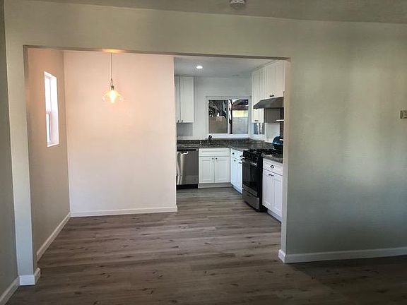 3rd image of 1101 Sherwood Ave