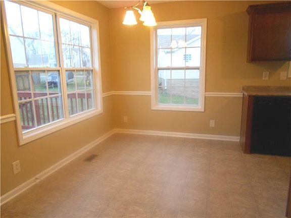 4th image of 3396 Damion Dr