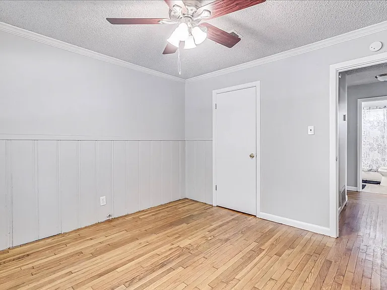 6046 Hugo Dr — Photo 34