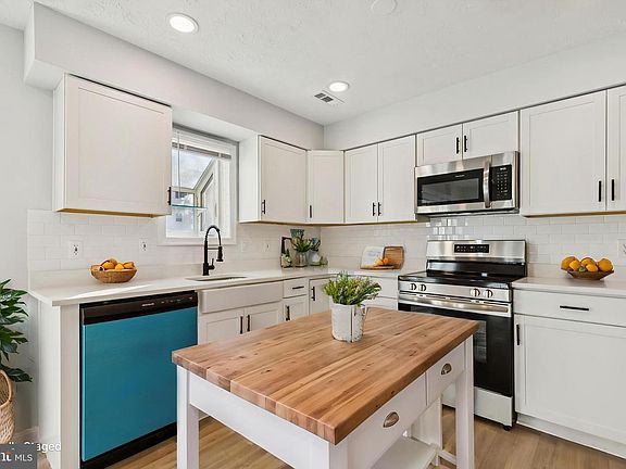 5th image of 7763 Wolford Way