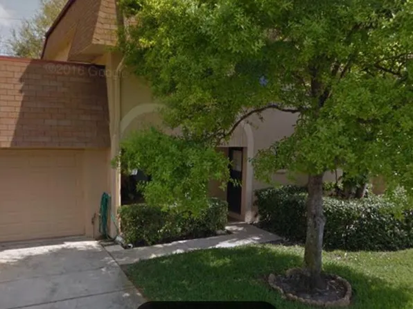 8469 17th St N, Saint Petersburg, FL 33702