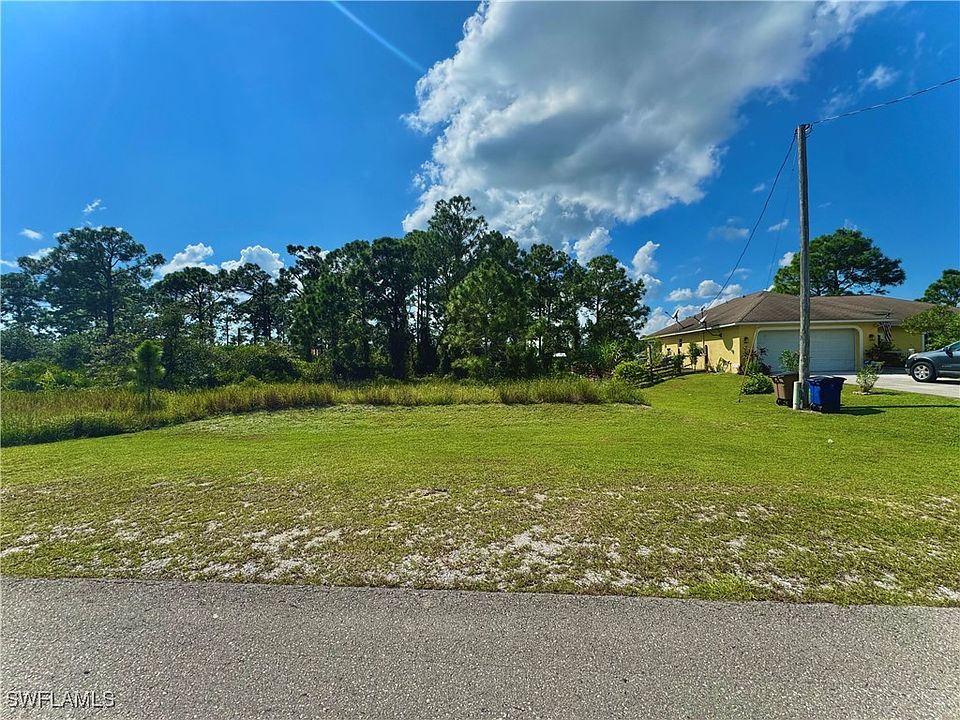 1st image of 578 Eisenhower Blvd