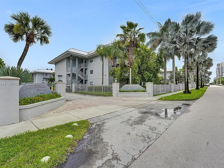 7401 SW 82nd St #302S — Photo 26